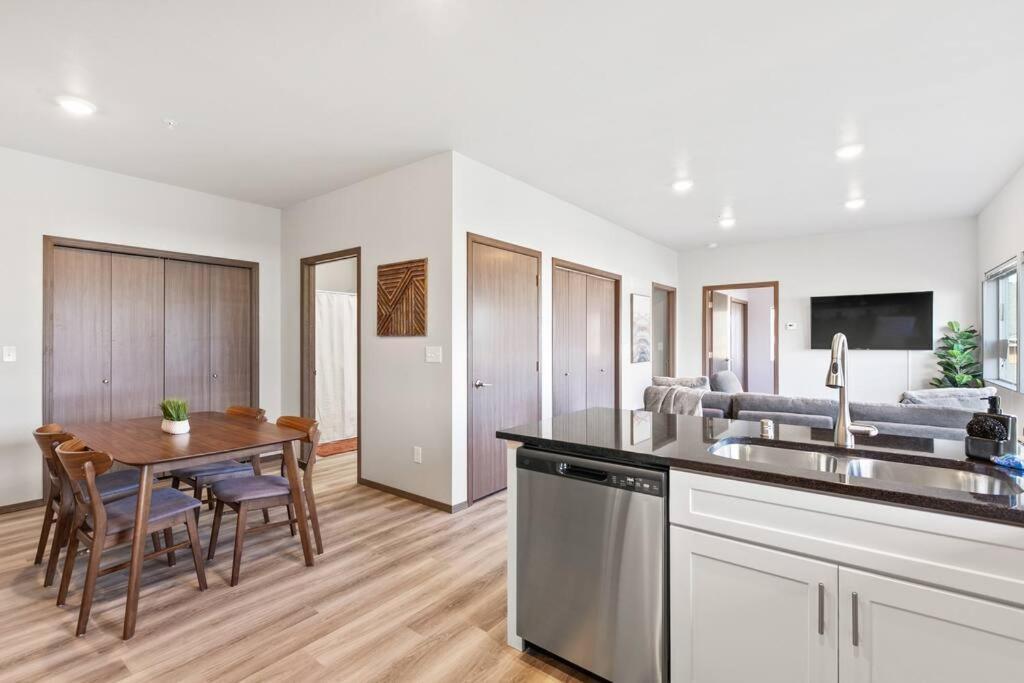 Apartamento Brand New 2 Bd 2 Bth Near Dt And Perry District Spokane Exterior foto
