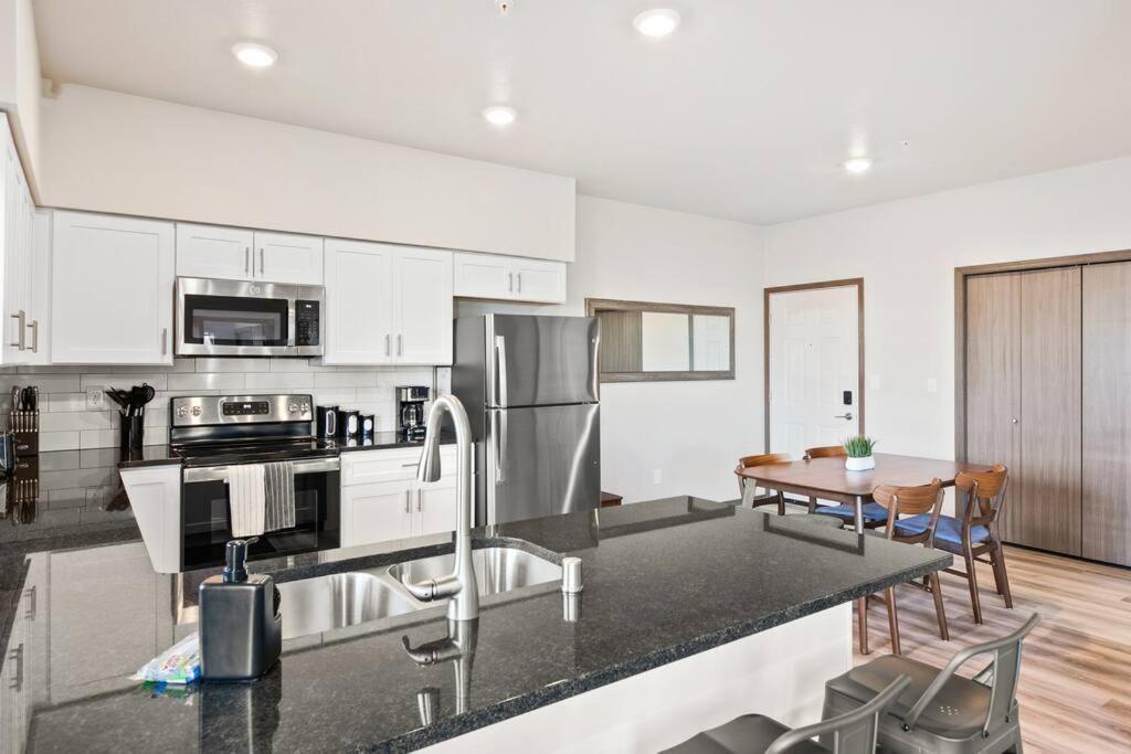 Apartamento Brand New 2 Bd 2 Bth Near Dt And Perry District Spokane Exterior foto